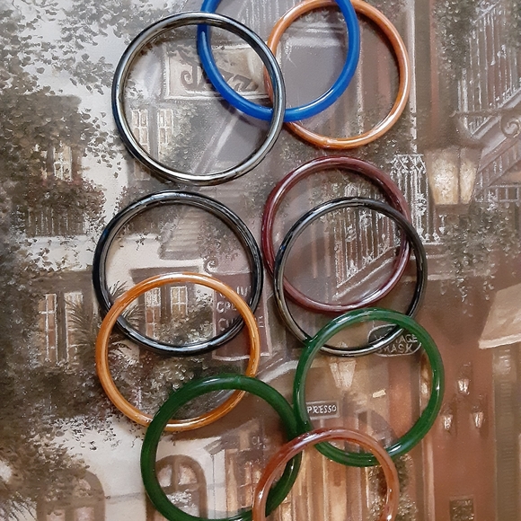 Bracelets - Picture 4 of 4